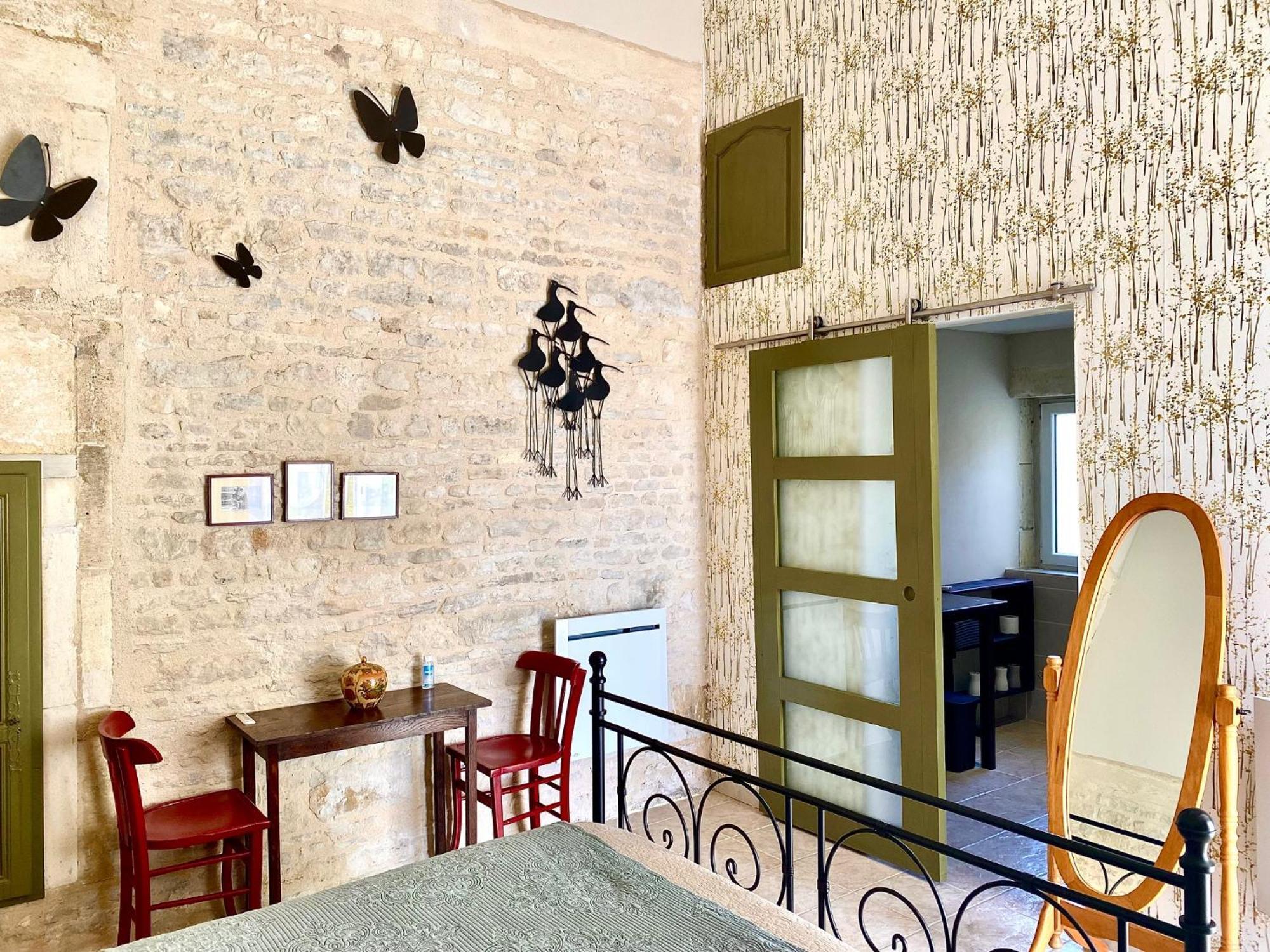 Aux Agapanthes, Chambres D'Hotes Charentaises De Charme Avec Piscine Aumagne Buitenkant foto
